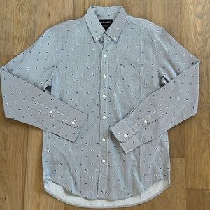 NWOT Bonobos Slim Fit Blue and White with Skiers Button Down Medium